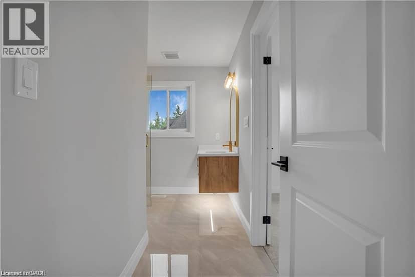 382 SOUTHCOTE Road — photo 33 of 40