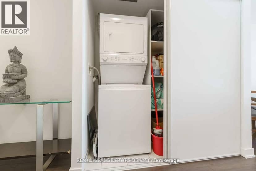 1112 - 30 Ordnance Street — photo 14 of 19
