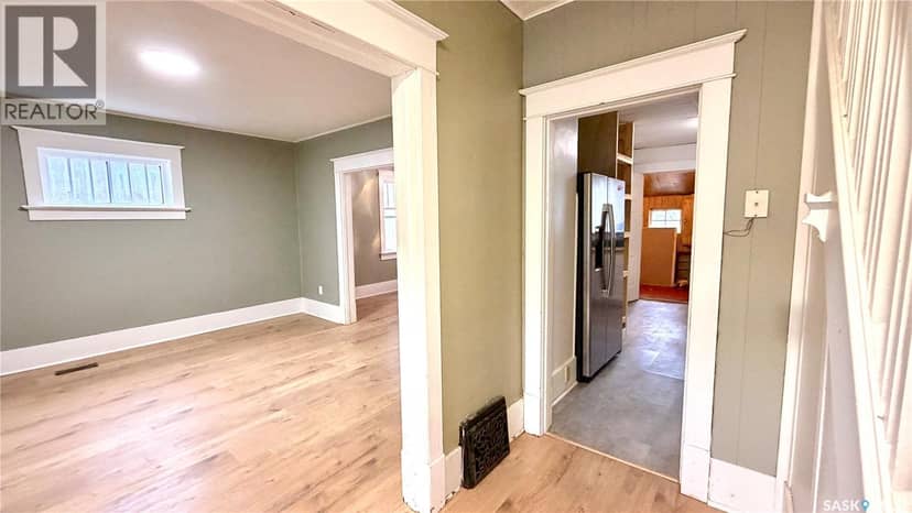 3312 Victoria AVENUE — photo 10 of 40