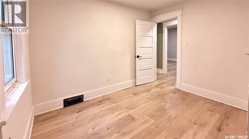 3312 Victoria AVENUE — photo 32 of 40