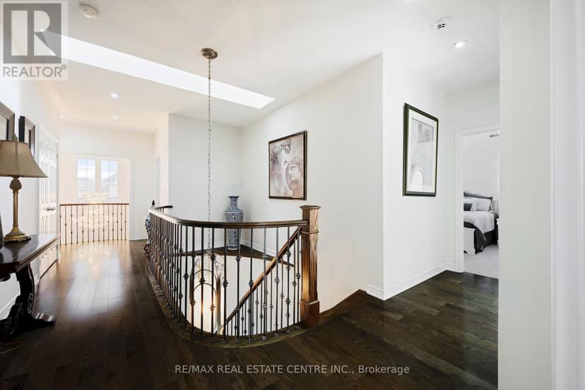 128 Copeland Crescent — photo 27 of 40