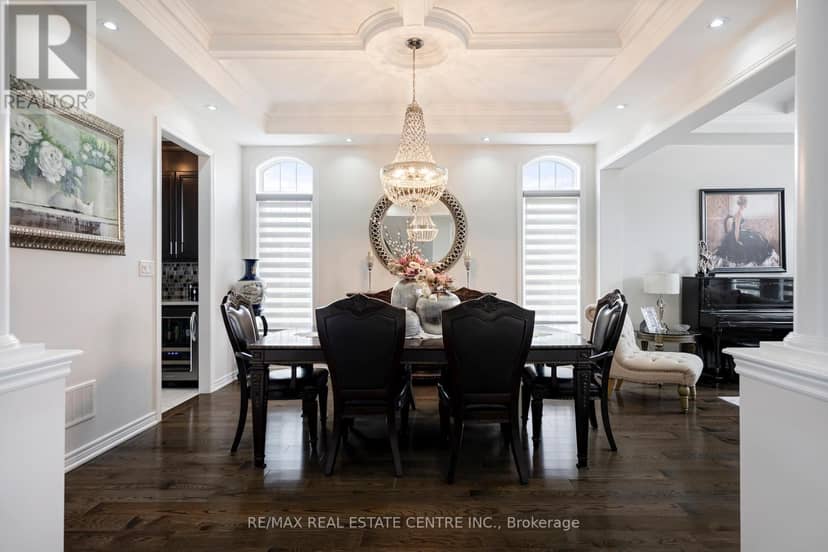 128 Copeland Crescent — photo 6 of 40