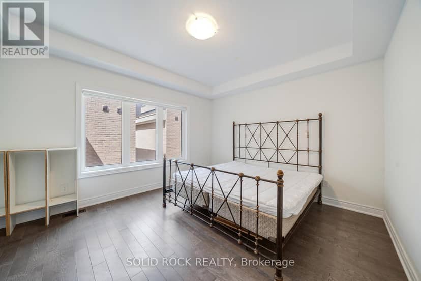 9376 Bayview Avenue — photo 14 of 39