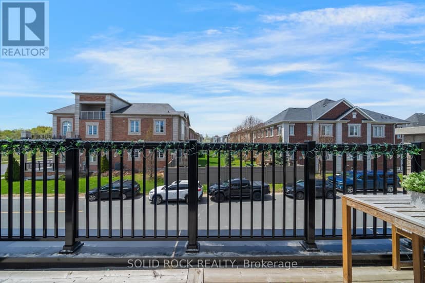 9376 Bayview Avenue — photo 35 of 39