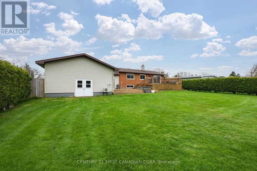 2720 Catherine Street — photo 35 of 39