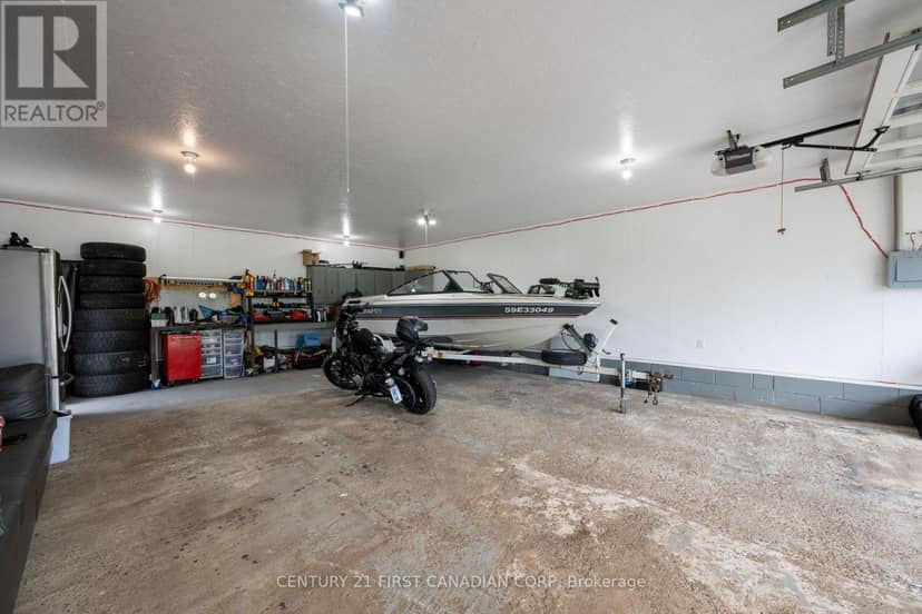 2720 Catherine Street — photo 29 of 39
