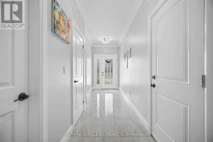 128 St. Michael's Street — photo 8 of 40