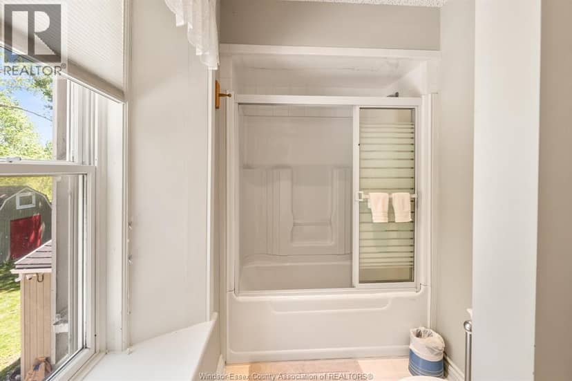 933 West Shore Road — photo 19 of 40