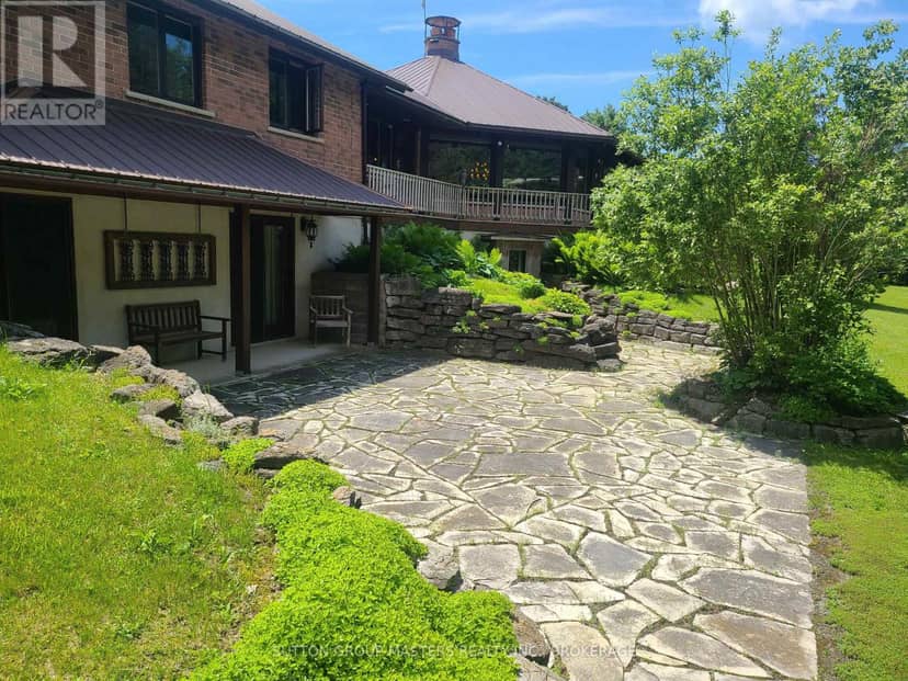 314 Baseline Road, Frontenac Islands, photo 5