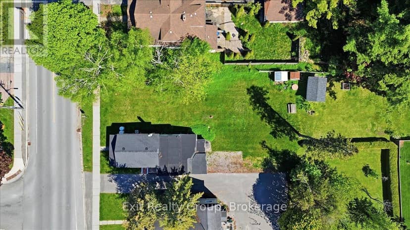 27 Young Street — photo 24 of 28
