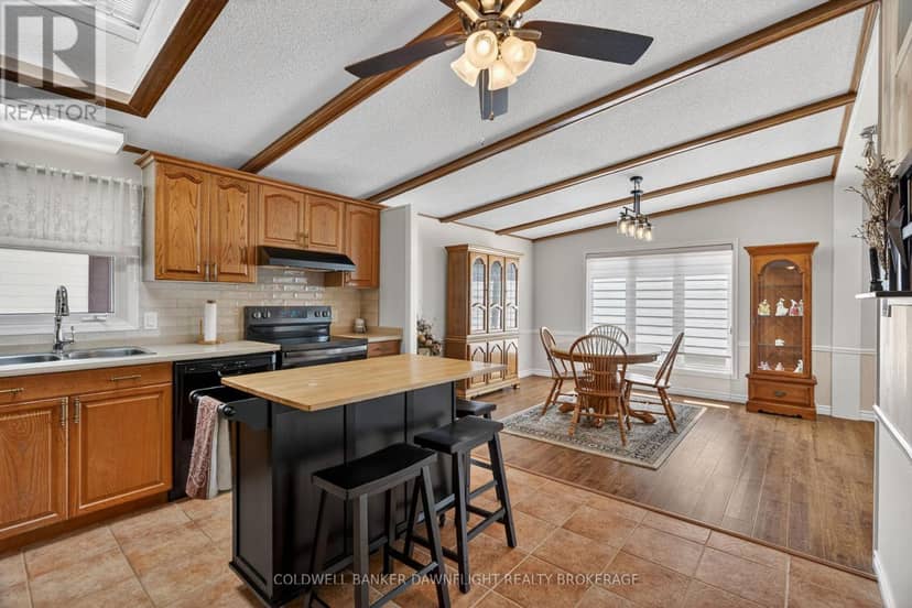 48 Redford Drive — photo 15 of 40