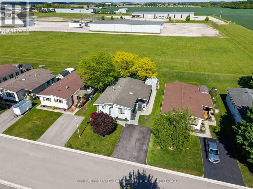 48 Redford Drive — photo 39 of 40