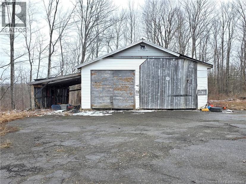 89 Lebel Road — photo 4 of 23
