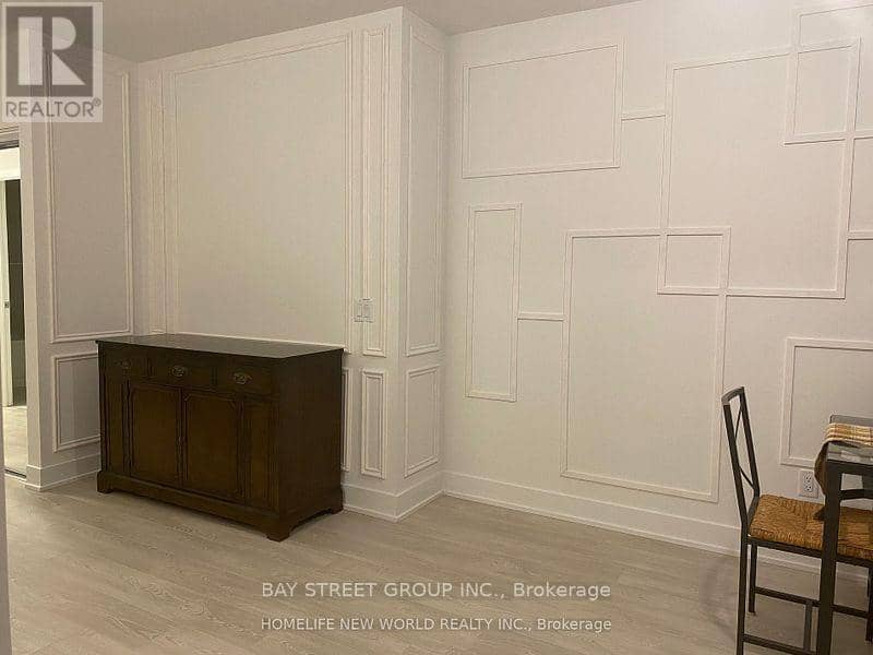 2515 - 2545 Simcoe Street N — photo 5 of 20