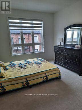 8 - 4015 Hickory Drive — photo 31 of 34