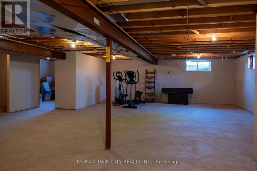 1827 Windham Rd. 3 — photo 29 of 35