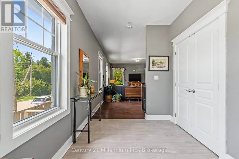 142 Isla Street — photo 13 of 40