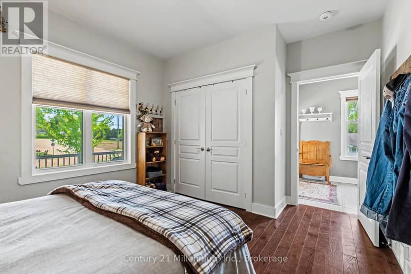 142 Isla Street — photo 15 of 40