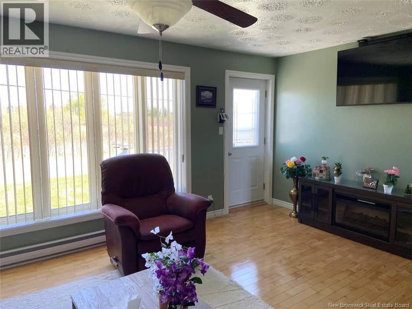 20 Sirois Road, Sainte-Anne-De-Madawaska, photo 4