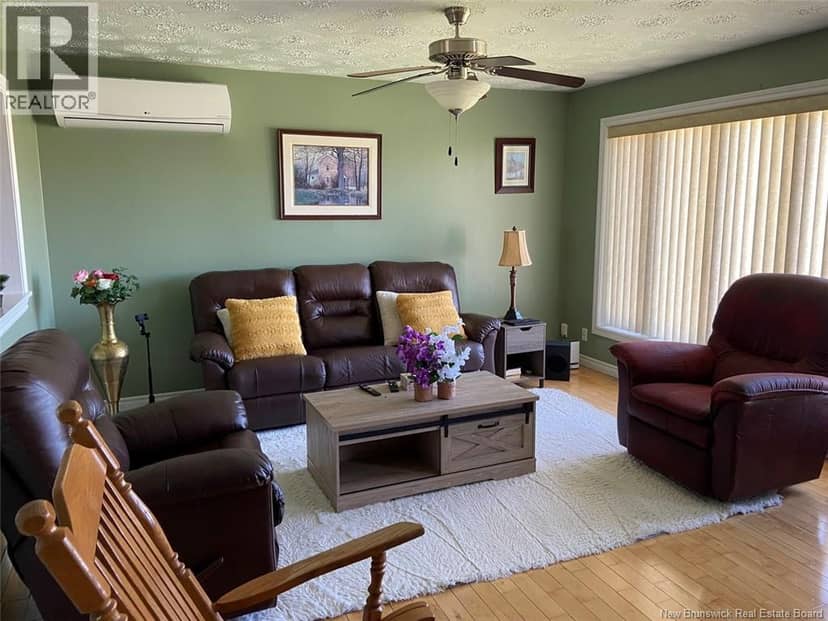20 Sirois Road, Sainte-Anne-De-Madawaska, photo 3