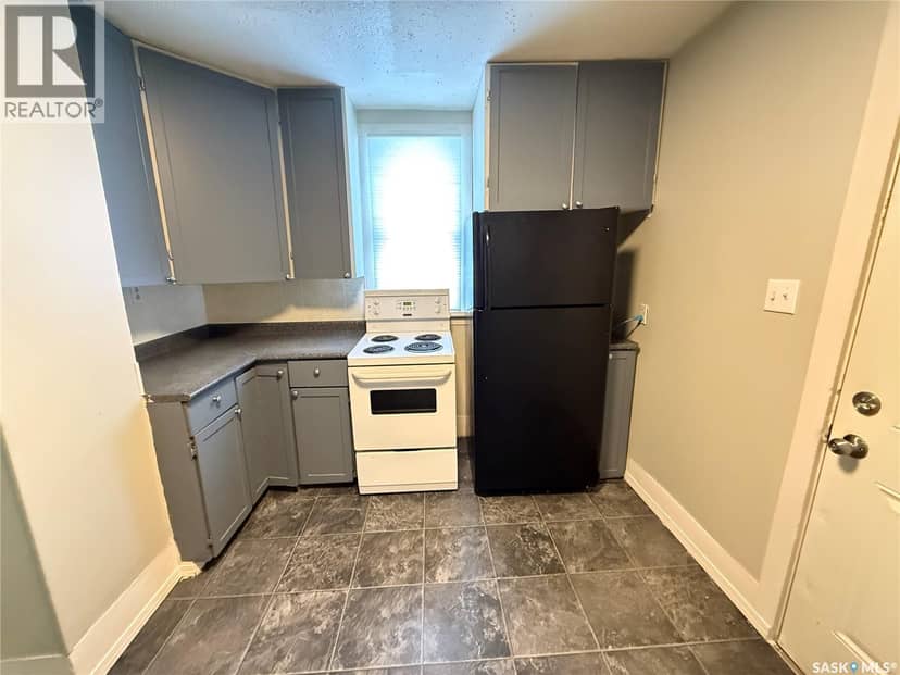 485 12th STREET E, Prince Albert, photo 2