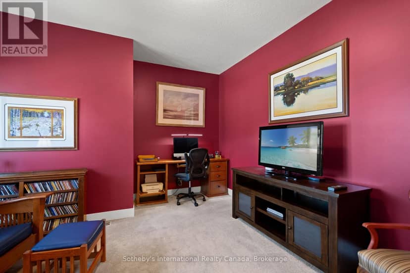 208 Snowberry Lane — photo 14 of 40