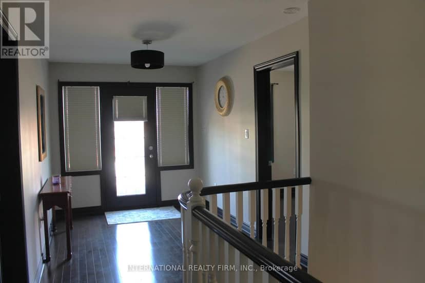 412 Wright Crescent — photo 13 of 18