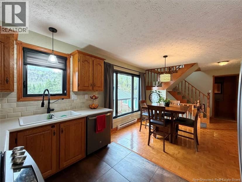 618 Riceville Road — photo 9 of 40