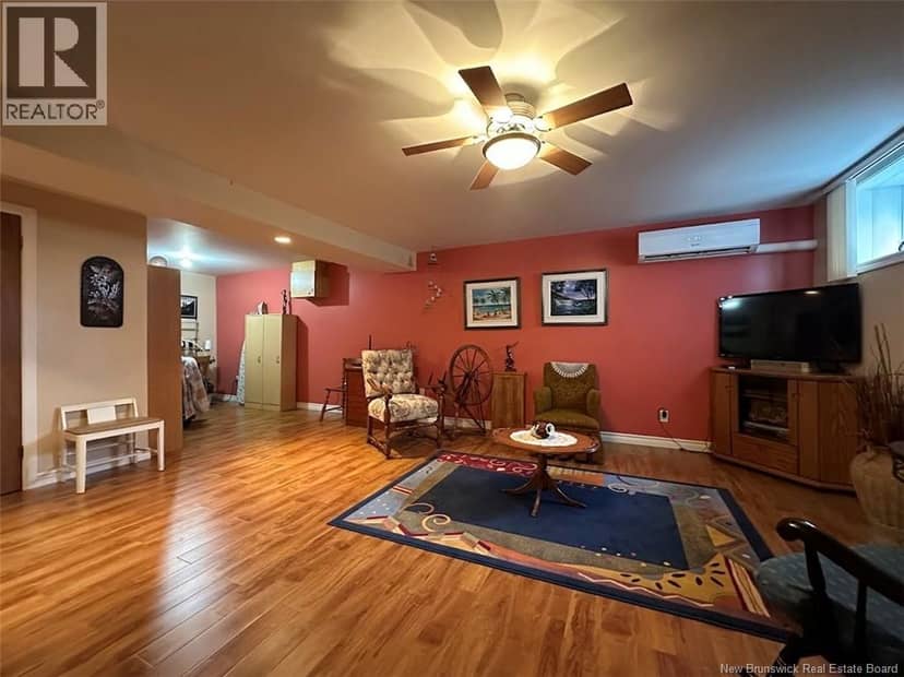 685 Principale Street — photo 16 of 28