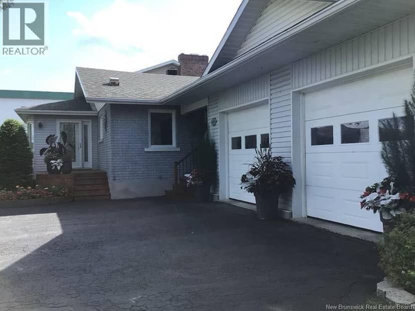 685 Principale Street — photo 23 of 28