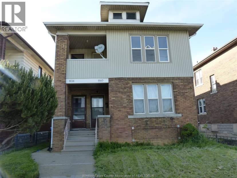 1140 GILES BOULEVARD East — photo 1 of 5