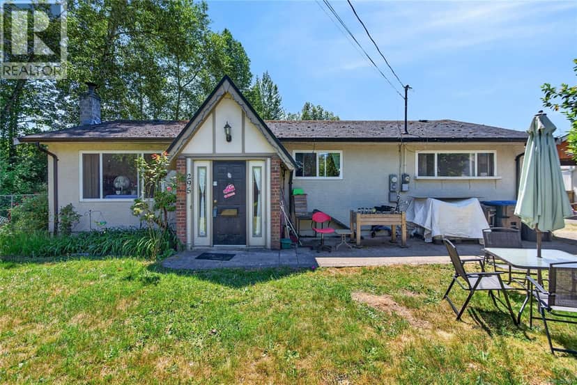 295 Centennial Dr — photo 1 of 40