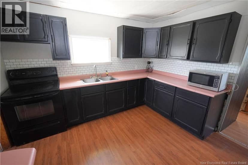 202 White Head Road — photo 7 of 37