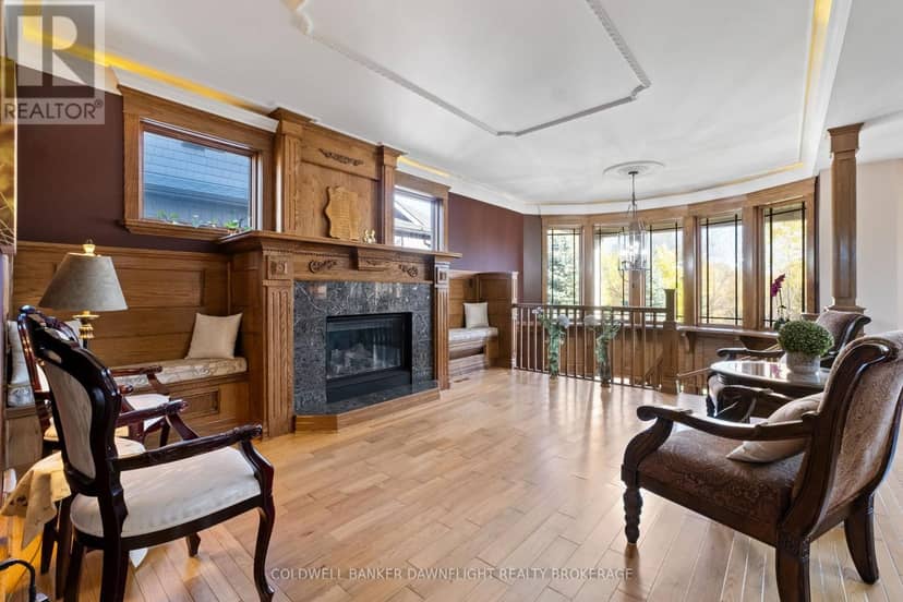 246 Hazelton Lane — photo 15 of 40