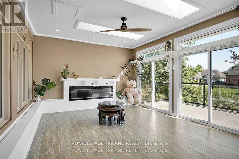 7119 Clayton Walk — photo 18 of 40