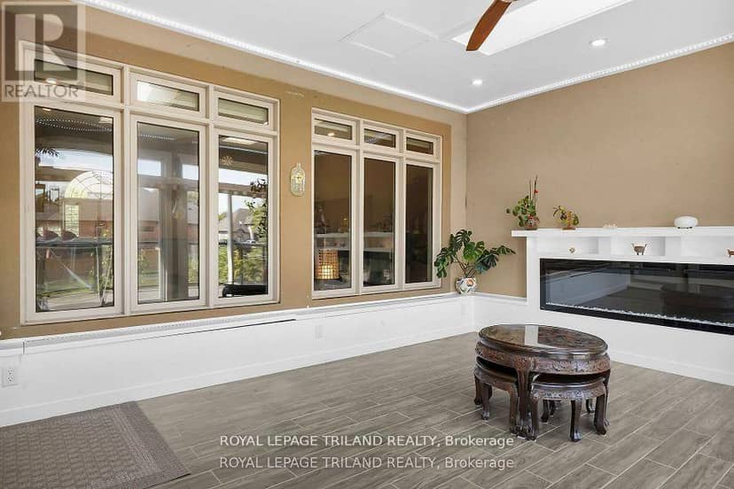 7119 Clayton Walk — photo 19 of 40