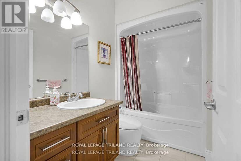 7119 Clayton Walk — photo 20 of 40