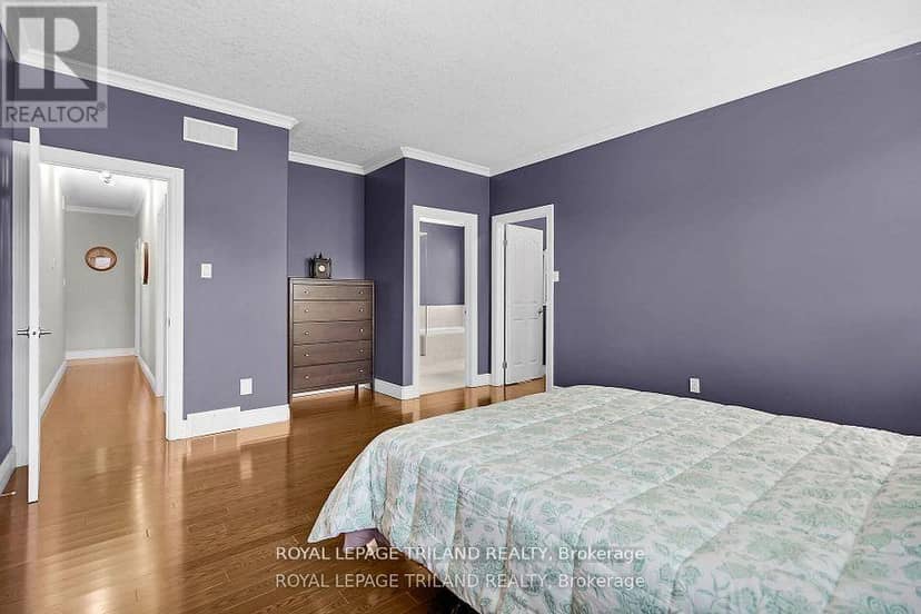 7119 Clayton Walk — photo 25 of 40