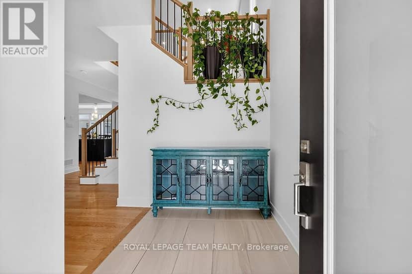 950 Islington Way, Ottawa, photo 3
