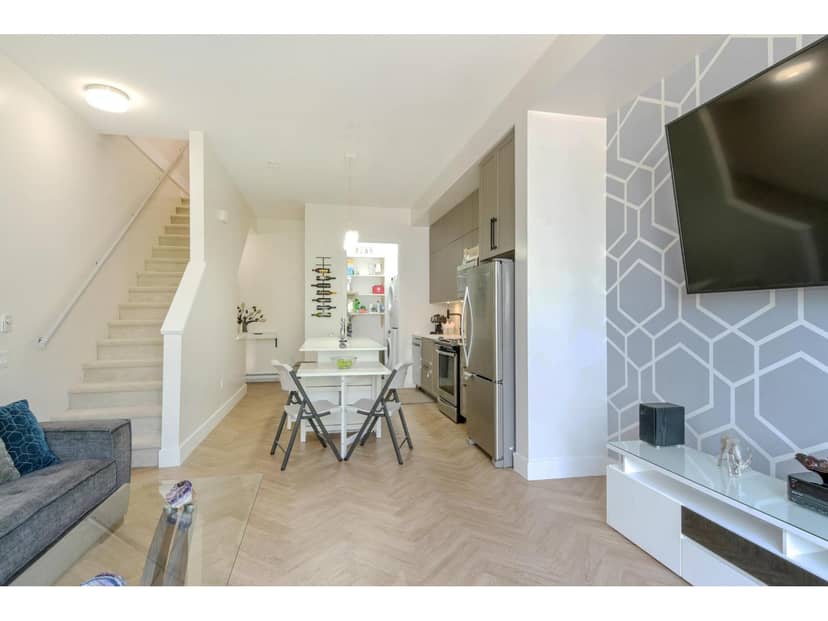 106 17578 57A AVENUE, Surrey, photo 4