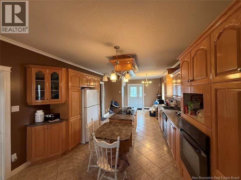 1156 St-Francois Street — photo 3 of 15
