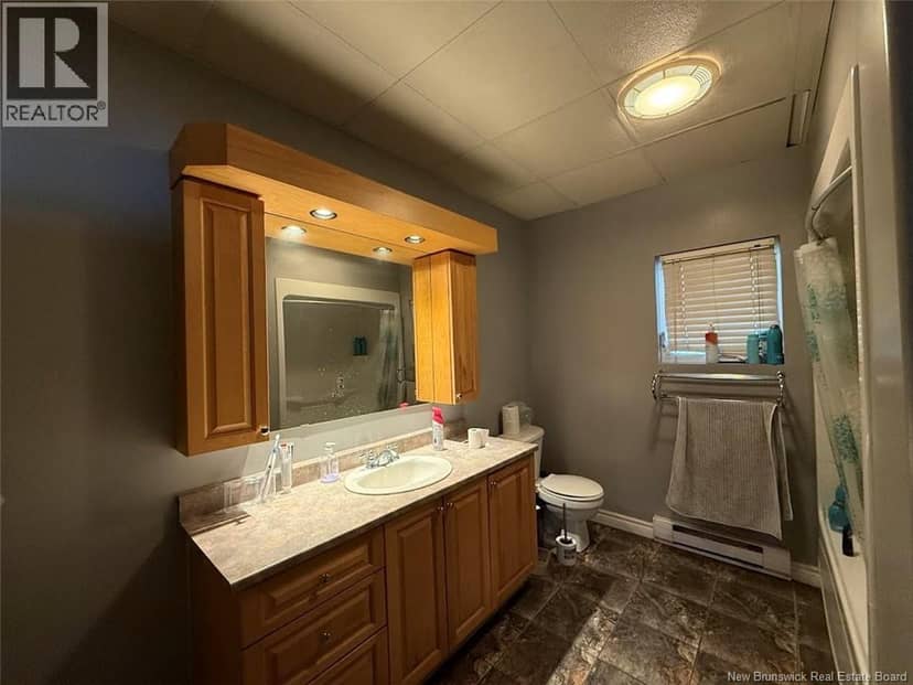 1156 St-Francois Street — photo 7 of 15