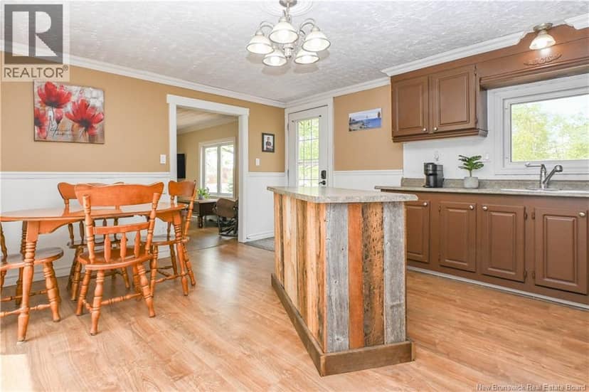 258 du Bocage Street — photo 14 of 33