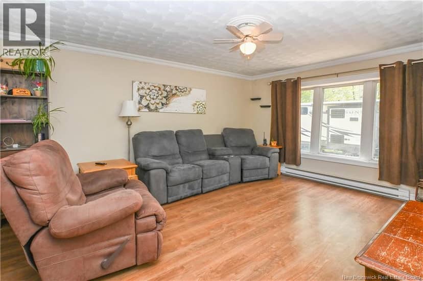 258 du Bocage Street — photo 19 of 33