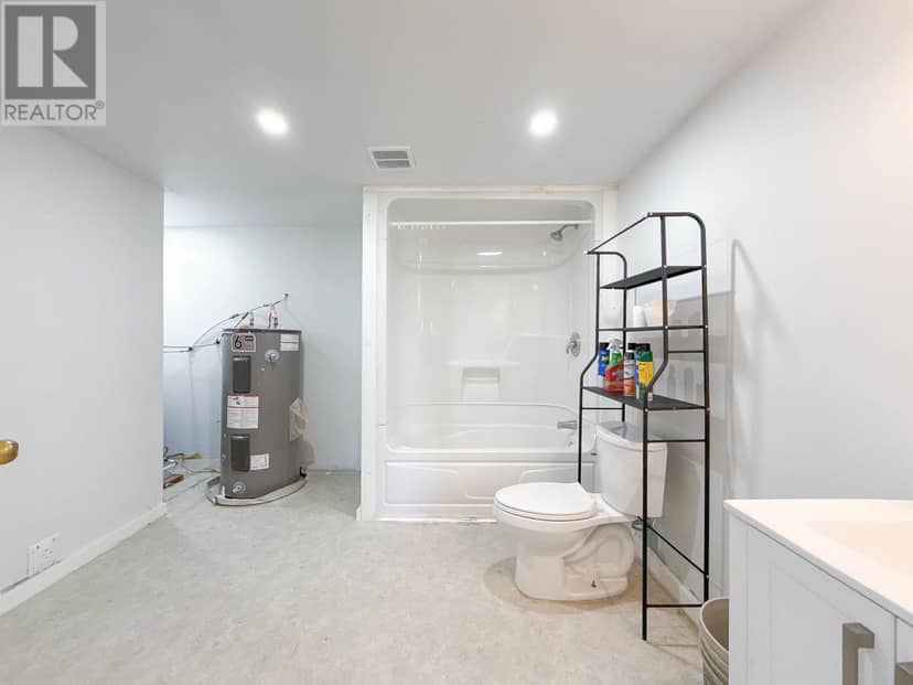 6447 Cardigan Road — photo 10 of 23