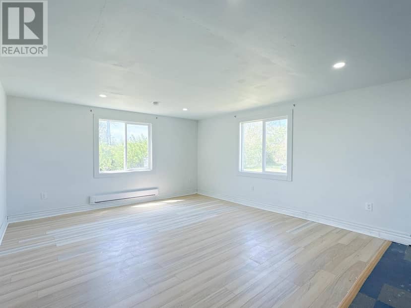 6447 Cardigan Road — photo 2 of 23