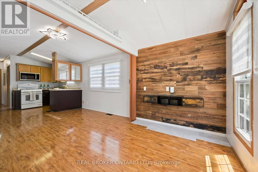 490 Spruce Street — photo 9 of 40