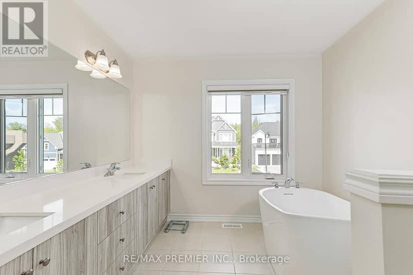 100 Stillwater Crescent — photo 15 of 26
