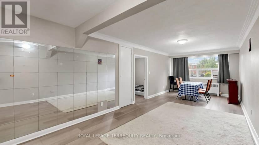 321 Lakeshore Road E — photo 5 of 40