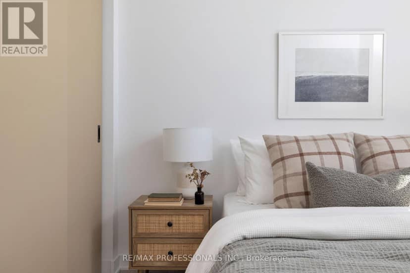 3009 - 36 Zorra Street — photo 30 of 40
